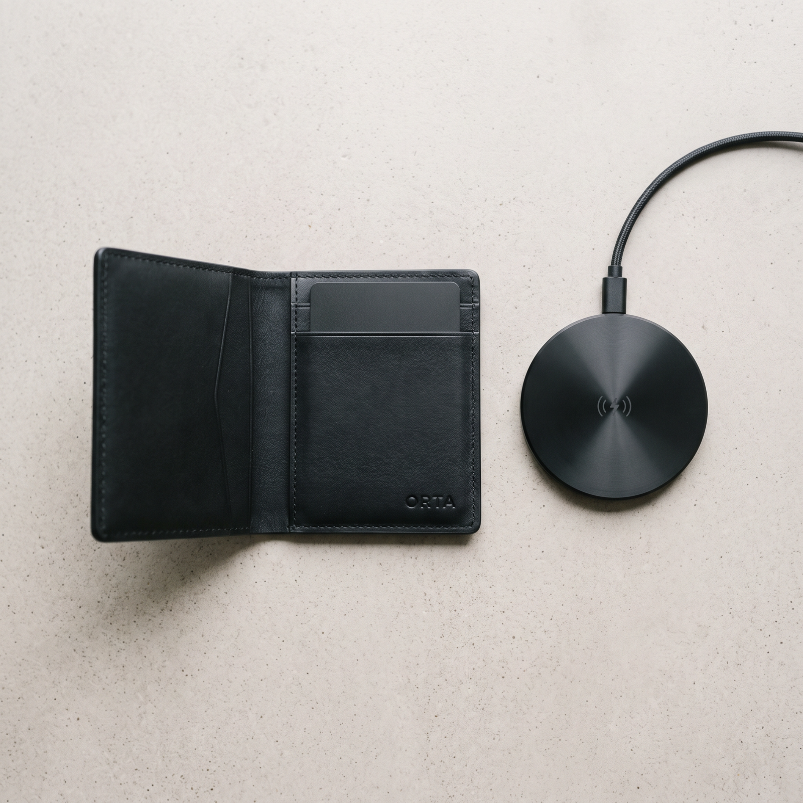 ORTA Wallet-Set: Wallet, Tracker-Karte und Qi-Ladepad